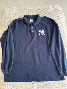 Gildan Navy Blue Ultra Cotton Crewneck Sweatshirt